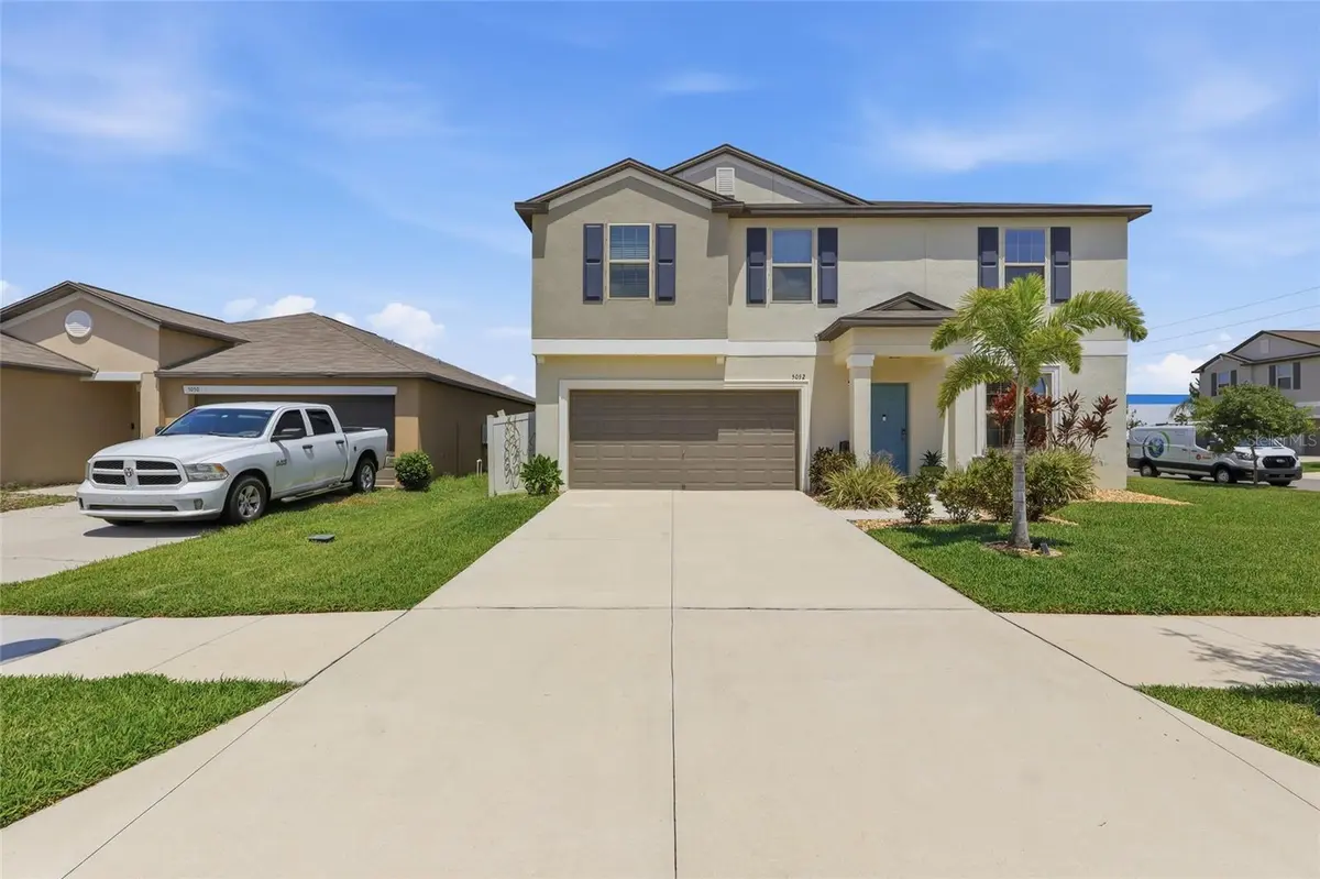5052 WHITE CHICORY DR, Apollo Beach, FL 33572