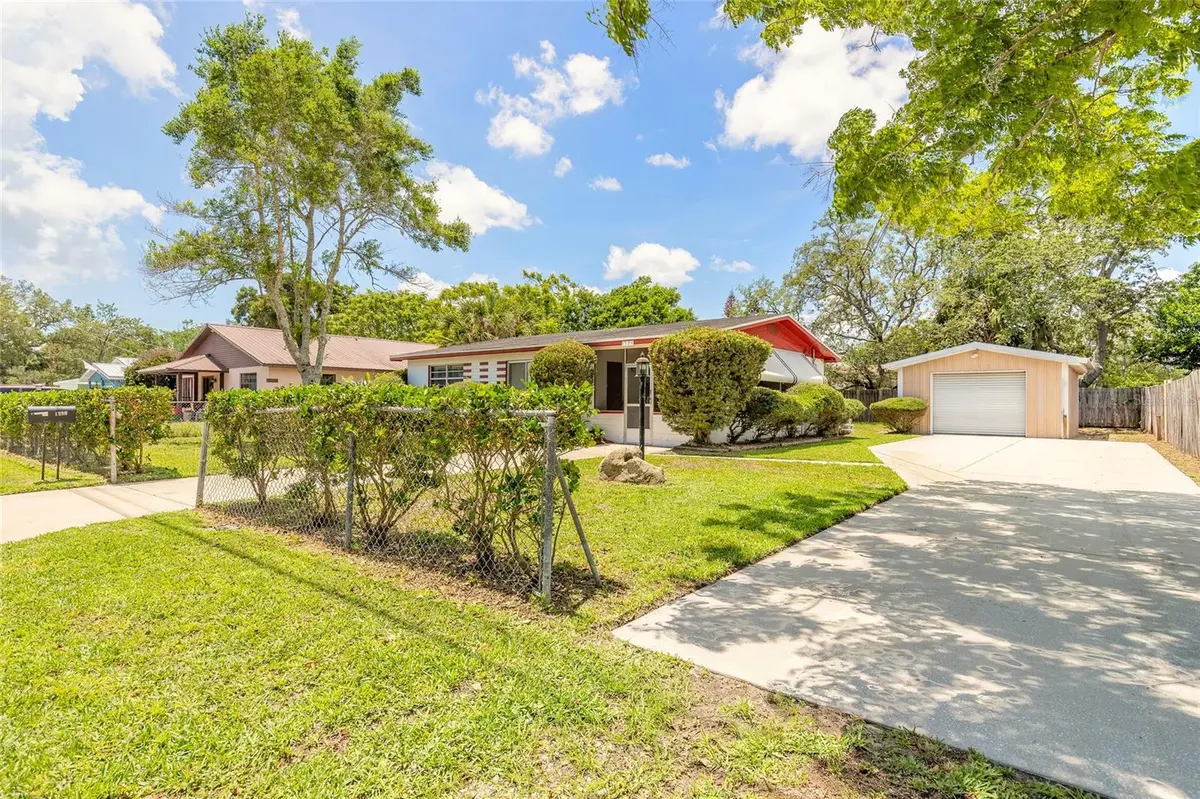 1584 VALENCIA AVE, Daytona Beach, FL 32117
