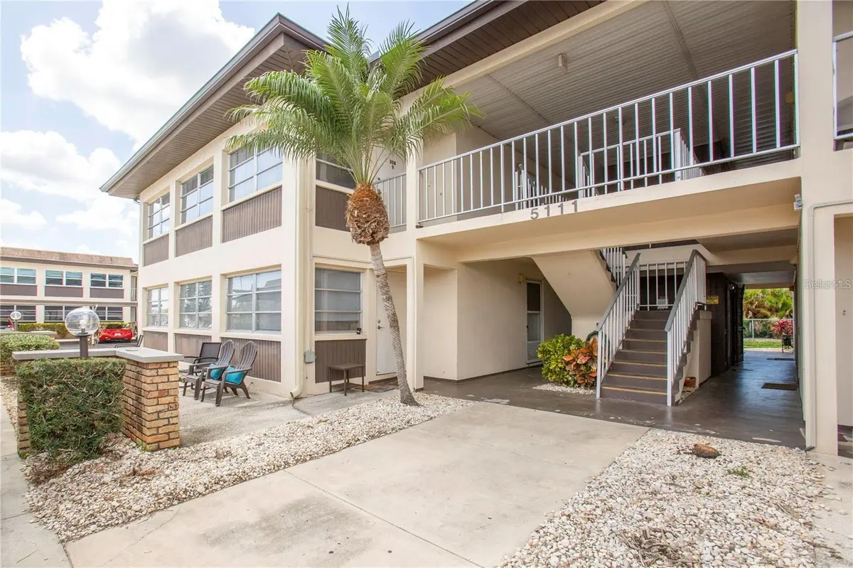 5111 AMULET DR #208, New Port Richey, FL 34652