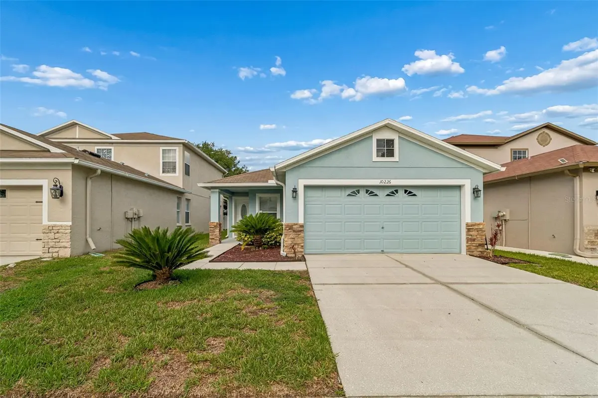10226 PERTHSHIRE CIR, Land O Lakes, FL 34638