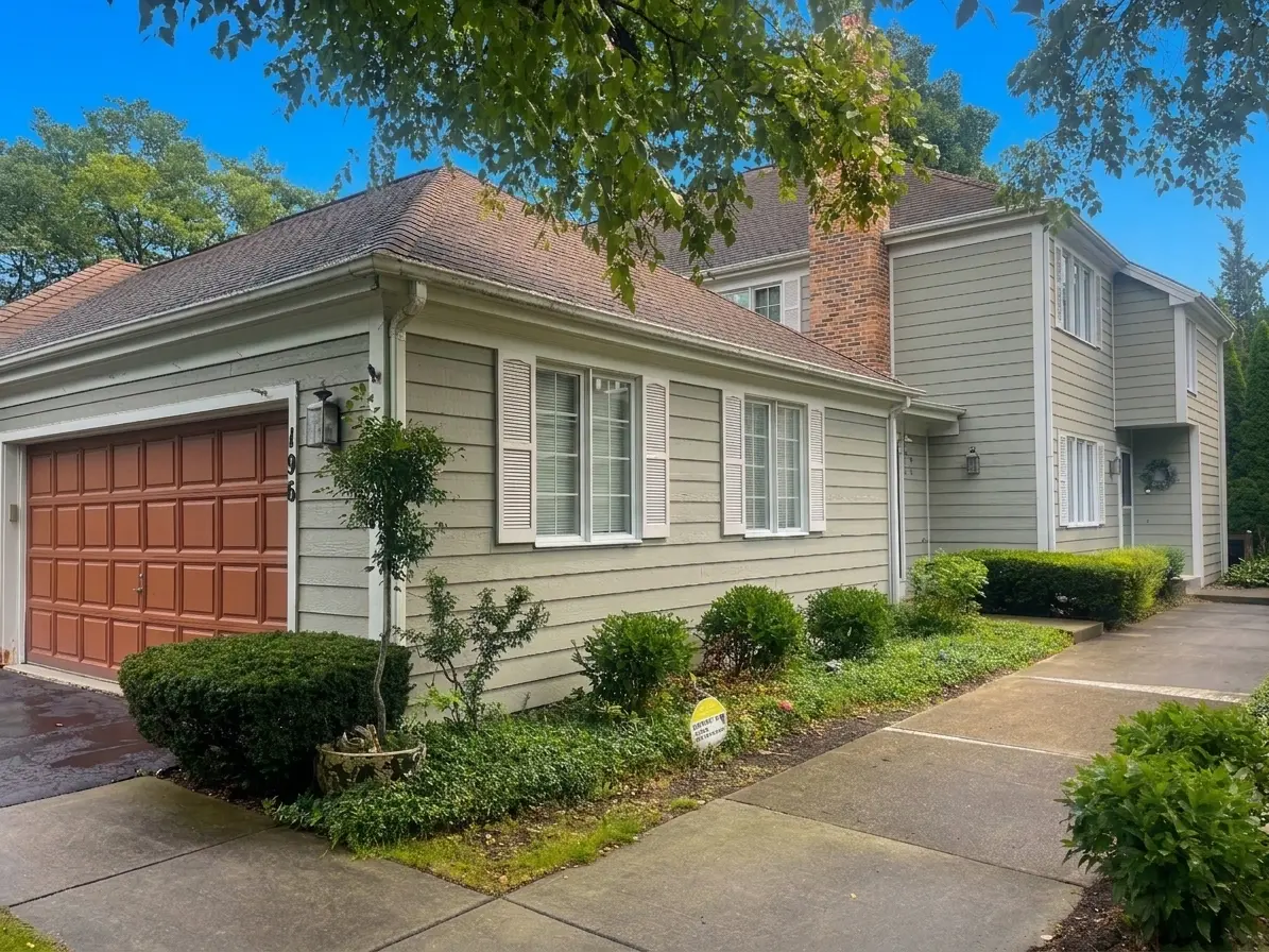 196 Westminster WAY, Lincolnshire, IL 60069