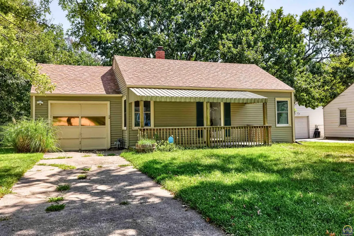 2218 SW Seabrook AVE, Topeka, KS 66614