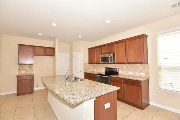 3913 Dover Ferry XING, Austin, TX 78728