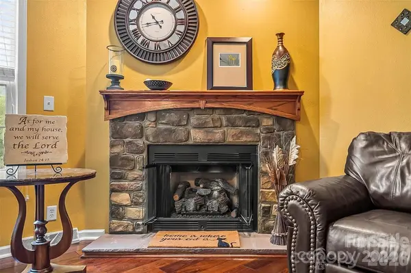 1162 Mountain Breeze DR #LOT 1, Morganton, NC 28655