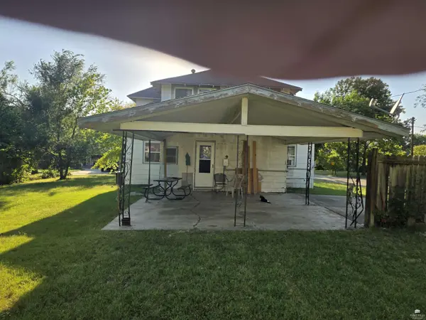 624 N D ST, Herington, KS 67449
