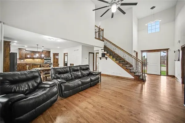 3221 S Mize Ridge CT, Independence, MO 64057