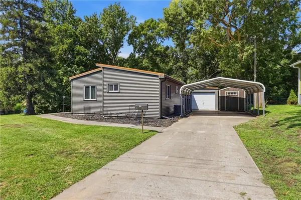 504 S Thornton ST, Richmond, MO 64085