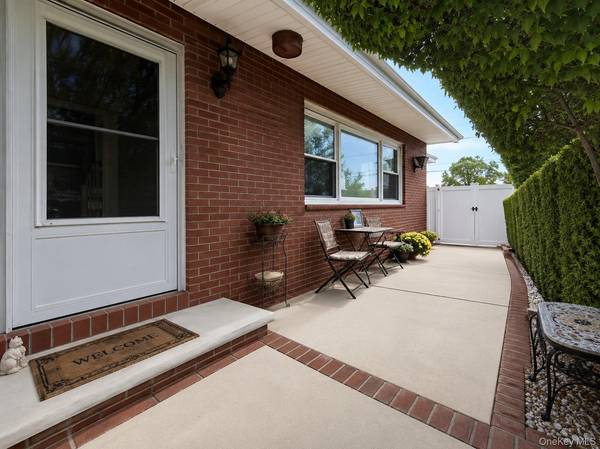 257 Neptune BLVD, Long Beach, NY 11561