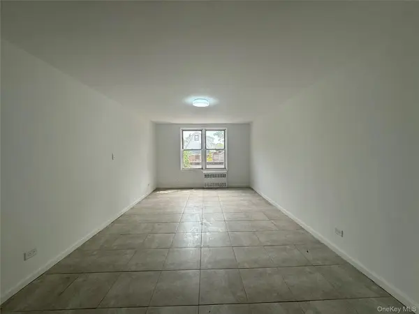 3425 150th Street #1J, Flushing, NY 11354