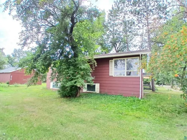 1408 S 11th St, Virginia, MN 55792