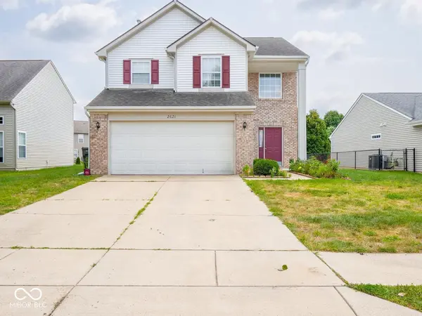 2621 Newaygo DR, Indianapolis, IN 46217