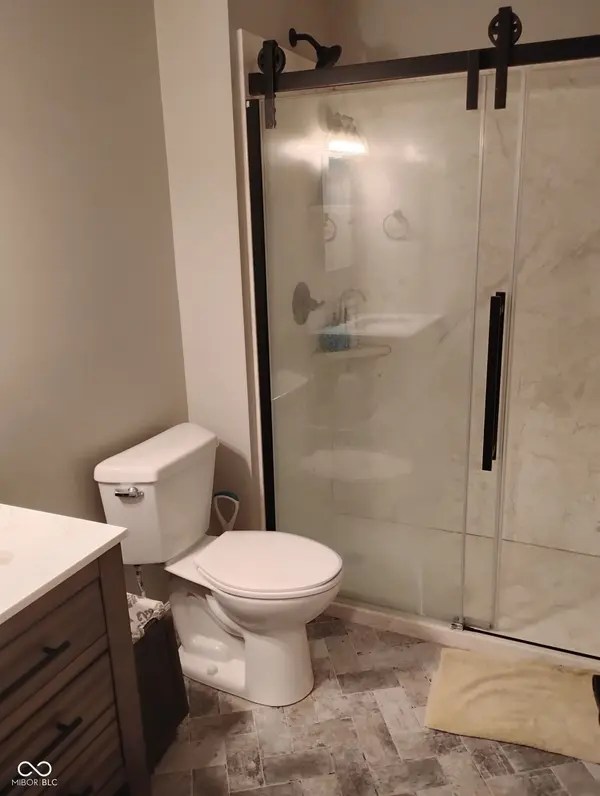 9485 Bay Vista West, Indianapolis, IN 46250
