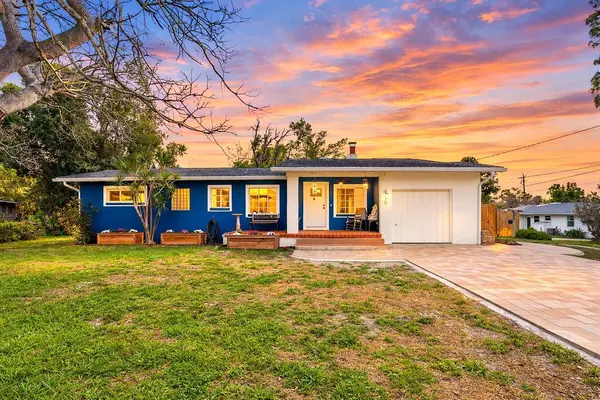 418 EDWARDS DR, Sarasota, FL 34243