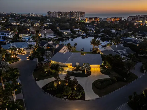 1571 HARBOR CAY LN, Longboat Key, FL 34228