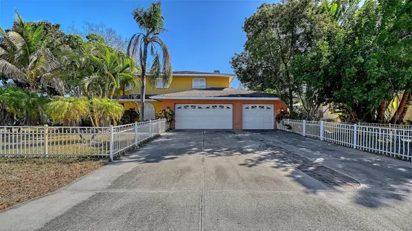 2429 WHIPPOORWILL CIR, Sarasota, FL 34231