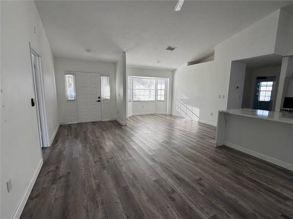 5295 ASHTON PINES LN, Sarasota, FL 34231