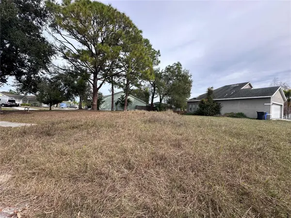 236 LOOKOUT DR, Apollo Beach, FL 33572