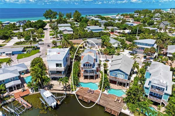 203 N HARBOR DR, Holmes Beach, FL 34217