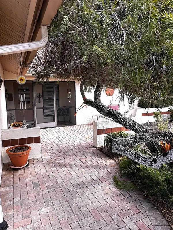 229 LAUREL HOLLOW DR #83, Nokomis, FL 34275