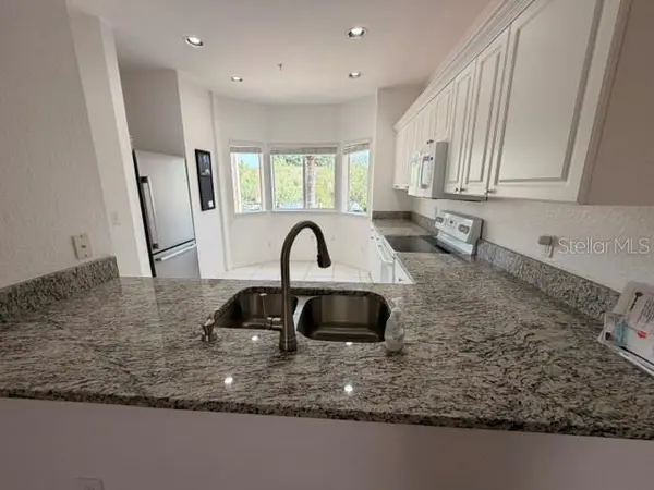 3980 MEDITERRANEA CIR #522, Sarasota, FL 34233