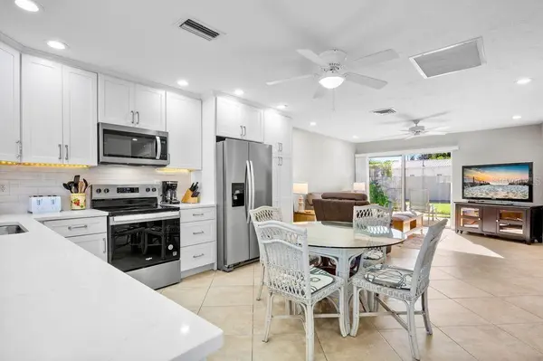 5830 MIDNIGHT PASS RD #107, Sarasota, FL 34242