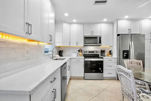 5830 MIDNIGHT PASS RD #107, Sarasota, FL 34242