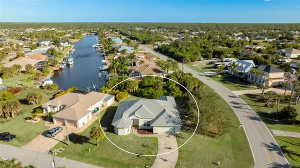 17220 HORIZON LN, Port Charlotte, FL 33948