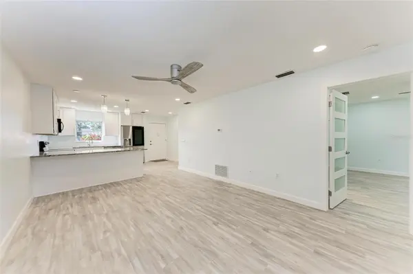 390 301 BLVD W #8C, Bradenton, FL 34205