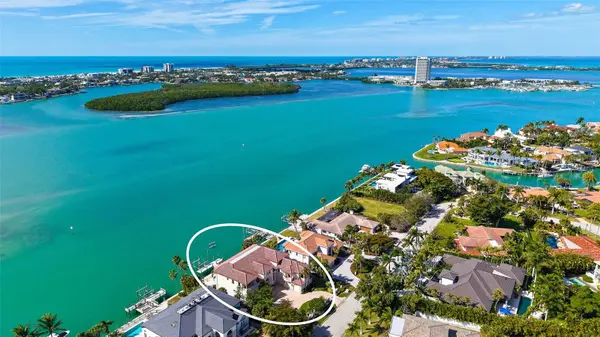 570 S SPOONBILL DR, Sarasota, FL 34236