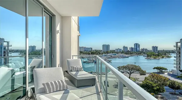 253 GOLDEN GATE PT #701, Sarasota, FL 34236