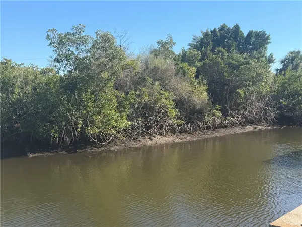2402 LARKSPUR DRIVE, Punta Gorda, FL 33950