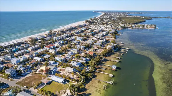 2306 CANASTA DR, Bradenton Beach, FL 34217