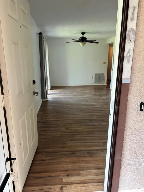 5026 WATER OAK DR #104, Bradenton, FL 34207