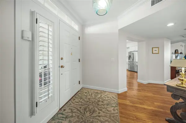 1260 DOLPHIN BAY WAY #403, Sarasota, FL 34242