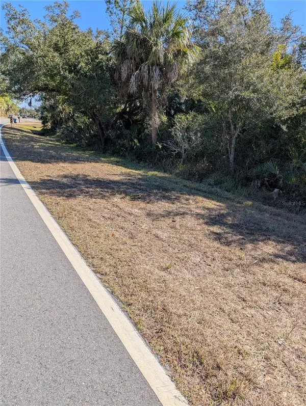 Lots 1,2&3 DE LEON DR, North Port, FL 34287