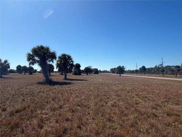 24 LARK DR, Placida, FL 33946