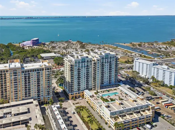 800 N TAMIAMI TRL #1203, Sarasota, FL 34236