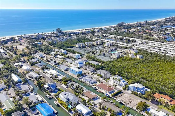651 JUNGLE QUEEN WAY, Longboat Key, FL 34228