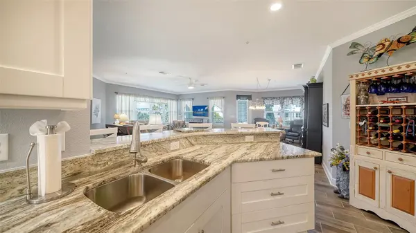 7910 34TH AVE W #203, Bradenton, FL 34209