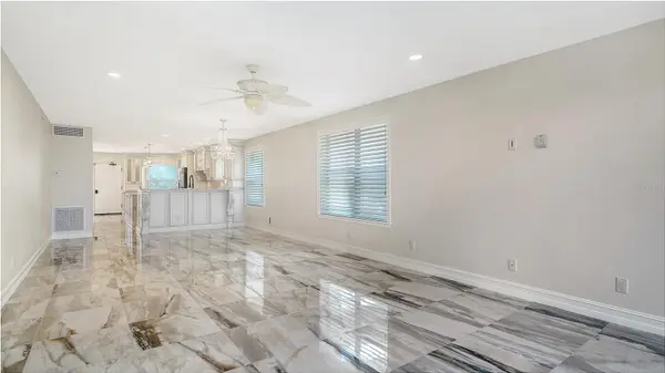 5740 MIDNIGHT PASS RD #307, Sarasota, FL 34242