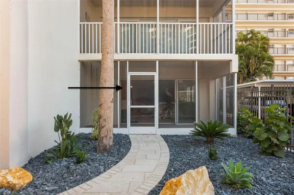 800 BENJAMIN FRANKLIN DR #110, Sarasota, FL 34236