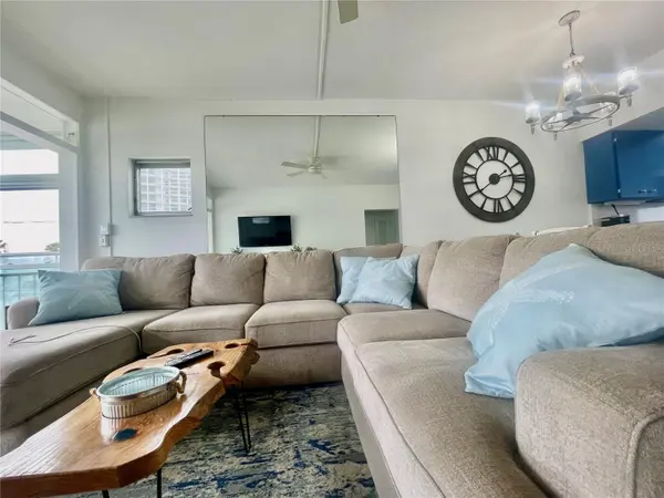 7050 SUNSET WAY #19, St Pete Beach, FL 33706