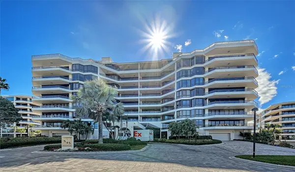 545 SANCTUARY DR #B305, Longboat Key, FL 34228