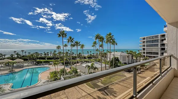 545 SANCTUARY DR #B305, Longboat Key, FL 34228