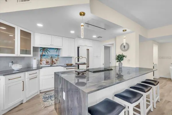 1211 GULF OF MEXICO DR #403, Longboat Key, FL 34228