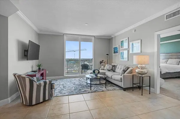 800 N TAMIAMI TRL #910, Sarasota, FL 34236