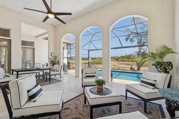 5212 GOLF LINKS BLVD, Zephyrhills, FL 33541