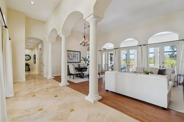 5212 GOLF LINKS BLVD, Zephyrhills, FL 33541