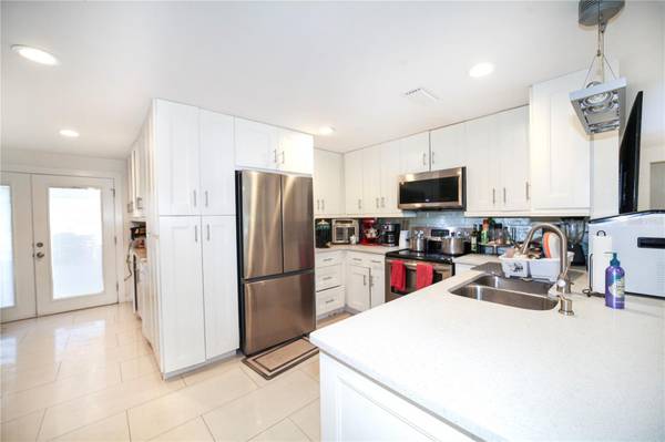 2653 22ND ST, Sarasota, FL 34234