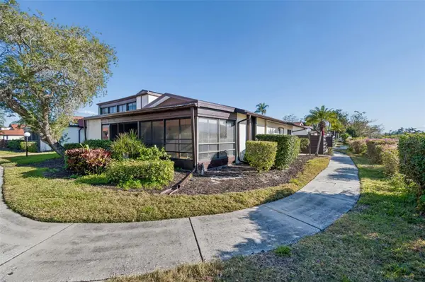 5400 34TH ST W #D16, Bradenton, FL 34210